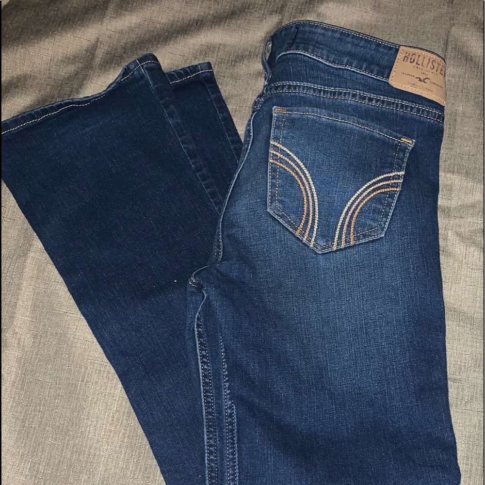 Women’s Juniors Hollister Jeans